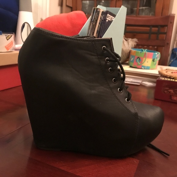 ❌SOLD❌Sexy Faux Leather High-Heel Wedges - Picture 2 of 5